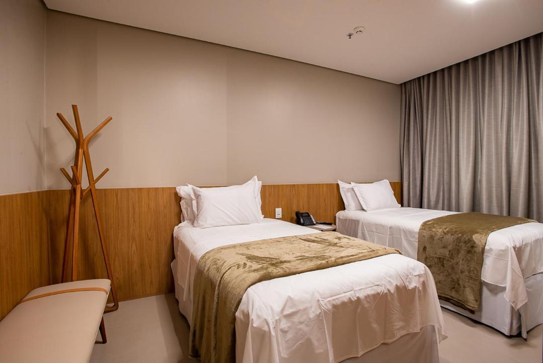 Amazon Aeroporto Hotel Куяба Екстер'єр фото