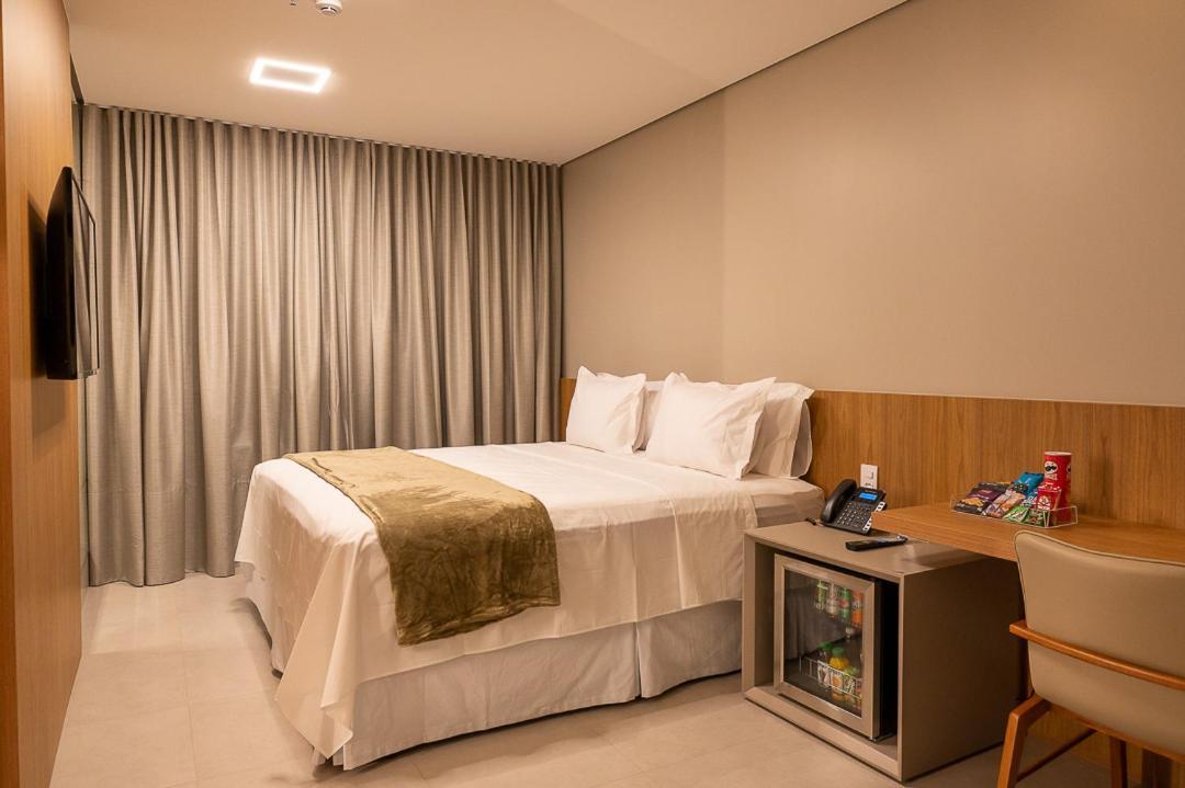 Amazon Aeroporto Hotel Куяба Екстер'єр фото