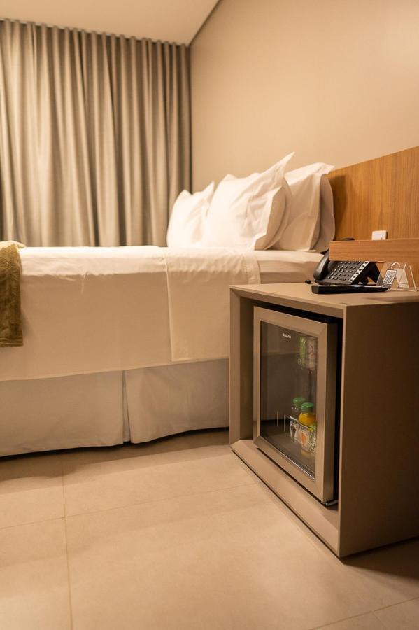 Amazon Aeroporto Hotel Куяба Екстер'єр фото