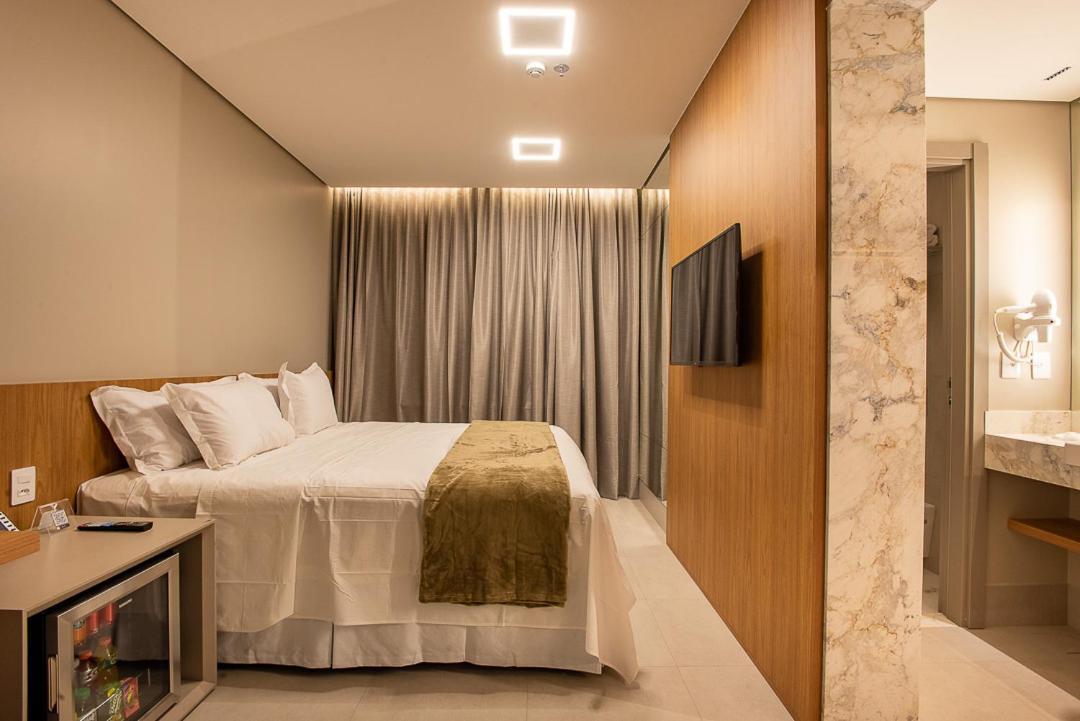 Amazon Aeroporto Hotel Куяба Екстер'єр фото