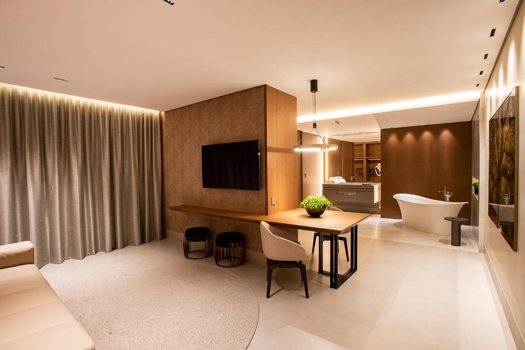 Amazon Aeroporto Hotel Куяба Екстер'єр фото