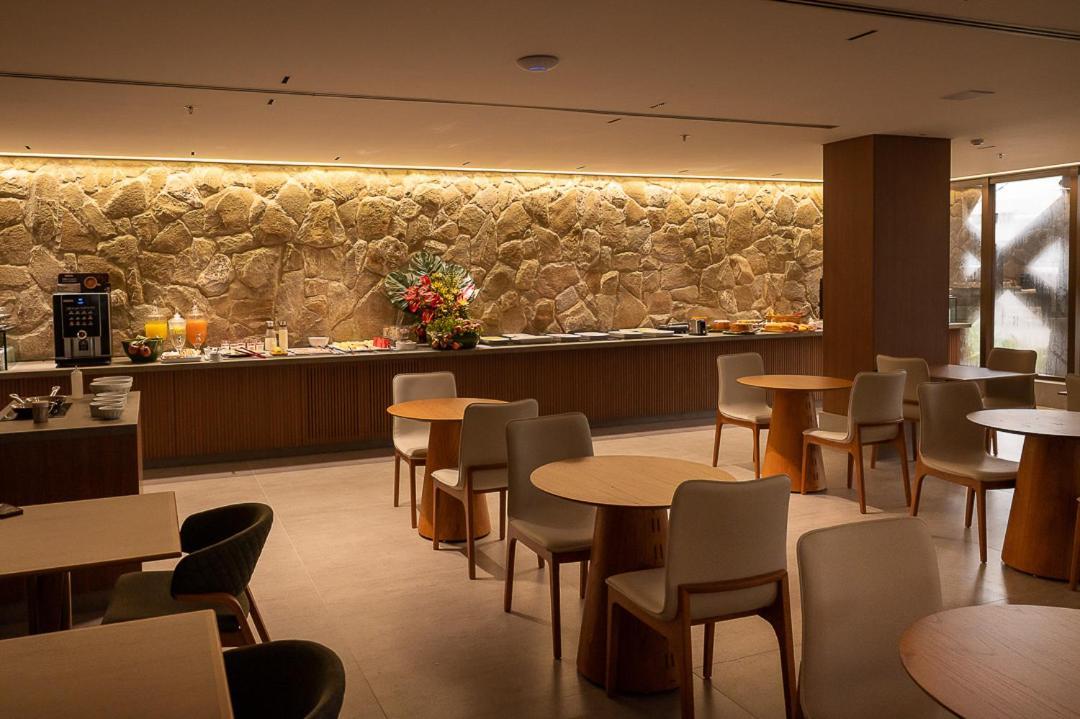 Amazon Aeroporto Hotel Куяба Екстер'єр фото